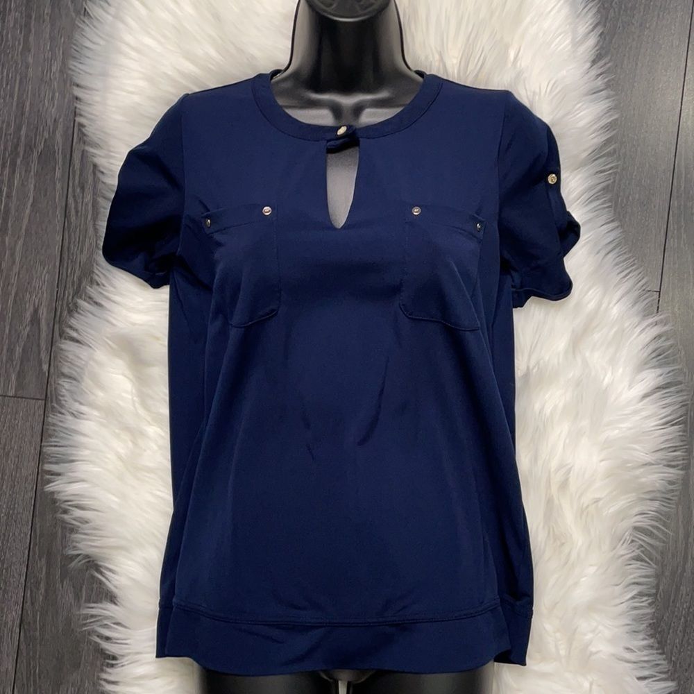 Anne Klein Petite Small Short Sleeve Keyhole Top